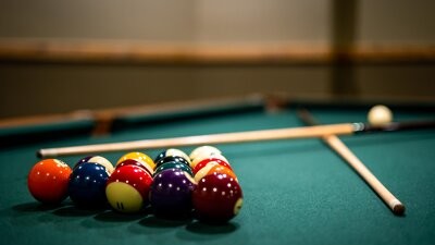 https://www.freepik.com/free-photo/closeup-billiard-balls-sticks-table_28740187.htm#fromView=search&page=1&position=1&uuid=62939606-b895-4202-87fb-669021fd872f&query=billiard